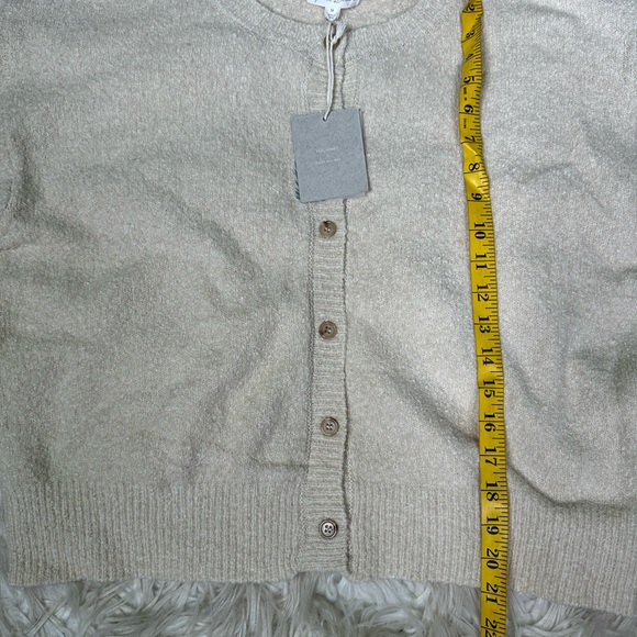 Nwt  cozy Women's Cream button down long sleeve cardigan - Picture 11 of 11